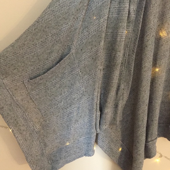 Cardigan - Picture 2 of 4